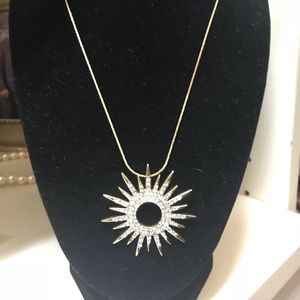 Beautiful Costume Necklace!